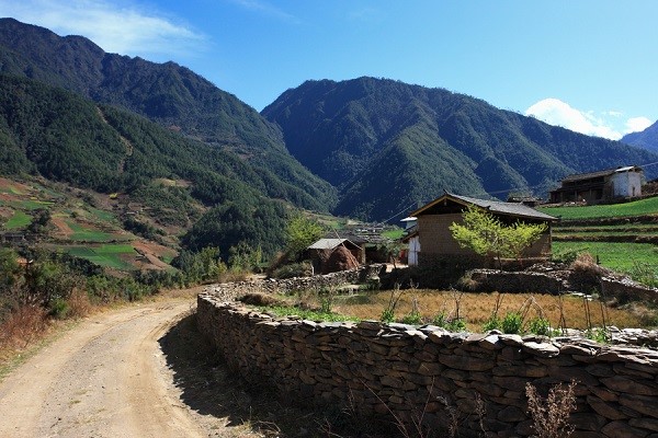 Road through the mountains